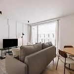 Apartment Magoito - 1 Bedroom And Pool In Areeiro *