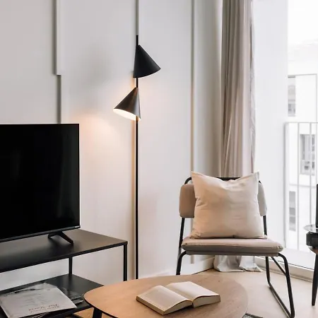 Daire Magoito - 1 Bedroom And Pool In Areeiro