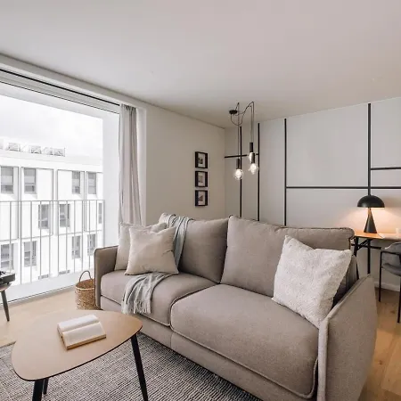 Magoito - 1 Bedroom And Pool In Areeiro アパート *